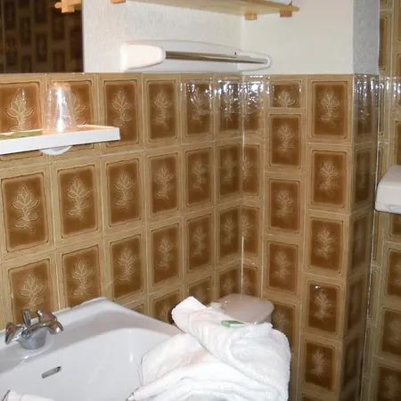 Clair Hotel